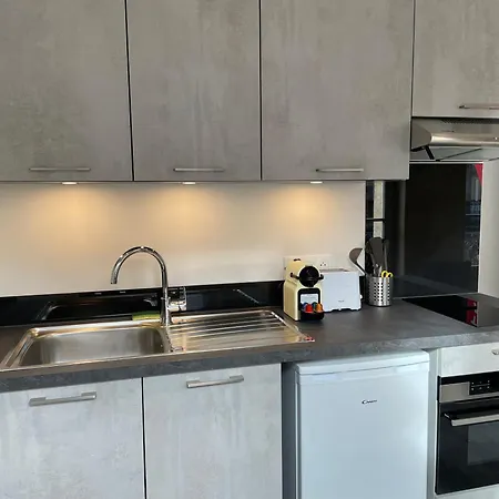 Superb Flat With Air Conditioning And Beautiful Bordeaux Stone For 2P Esterno foto