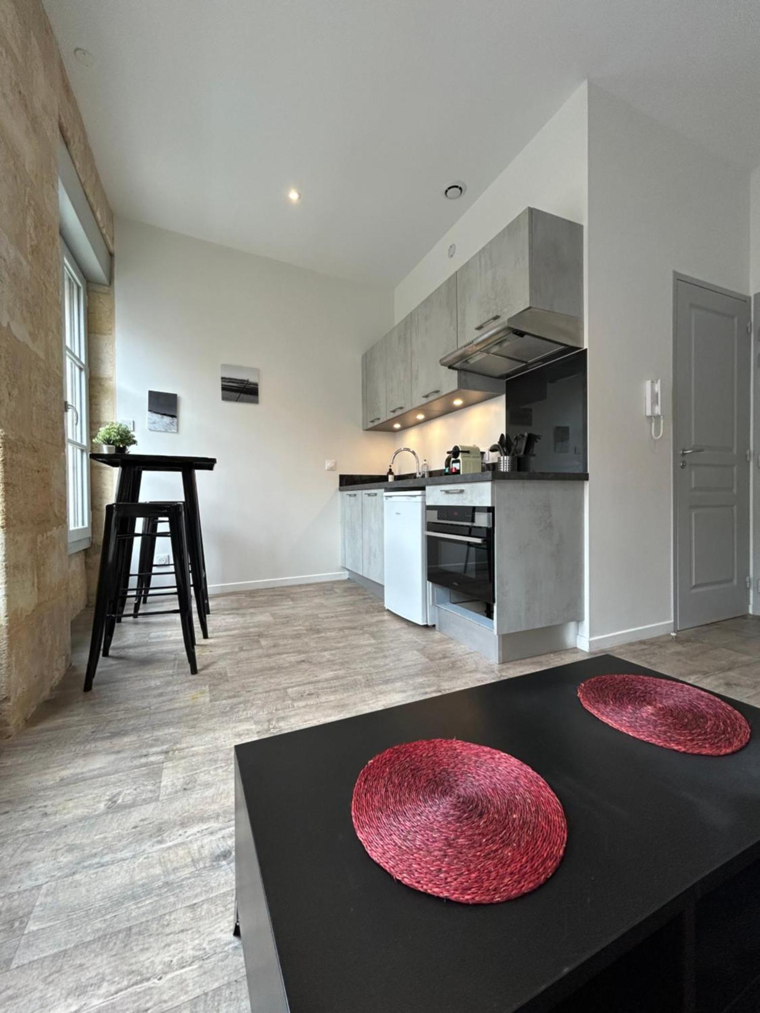 Superb Flat With Air Conditioning And Beautiful Stone For 2p Apartment *